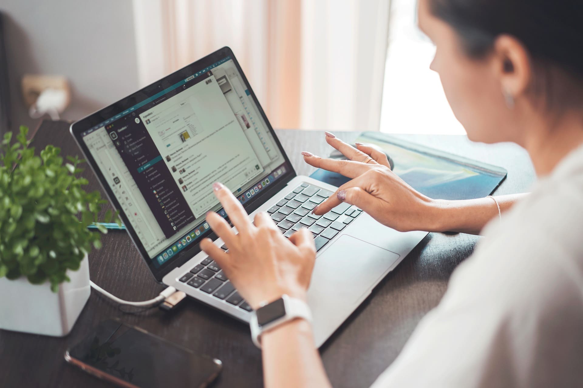 zoom-vs-microsoft-teams-which-collaboration-tool-wins